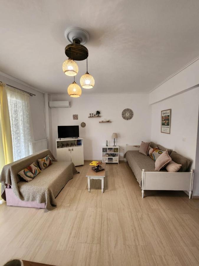 Queen Aspri Apartment 3' Min To The Beach! Αντίκυρα Εξωτερικό φωτογραφία
