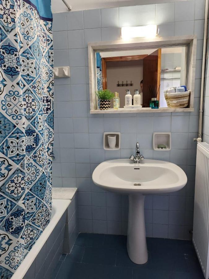 Queen Aspri Apartment 3' Min To The Beach! Αντίκυρα Εξωτερικό φωτογραφία