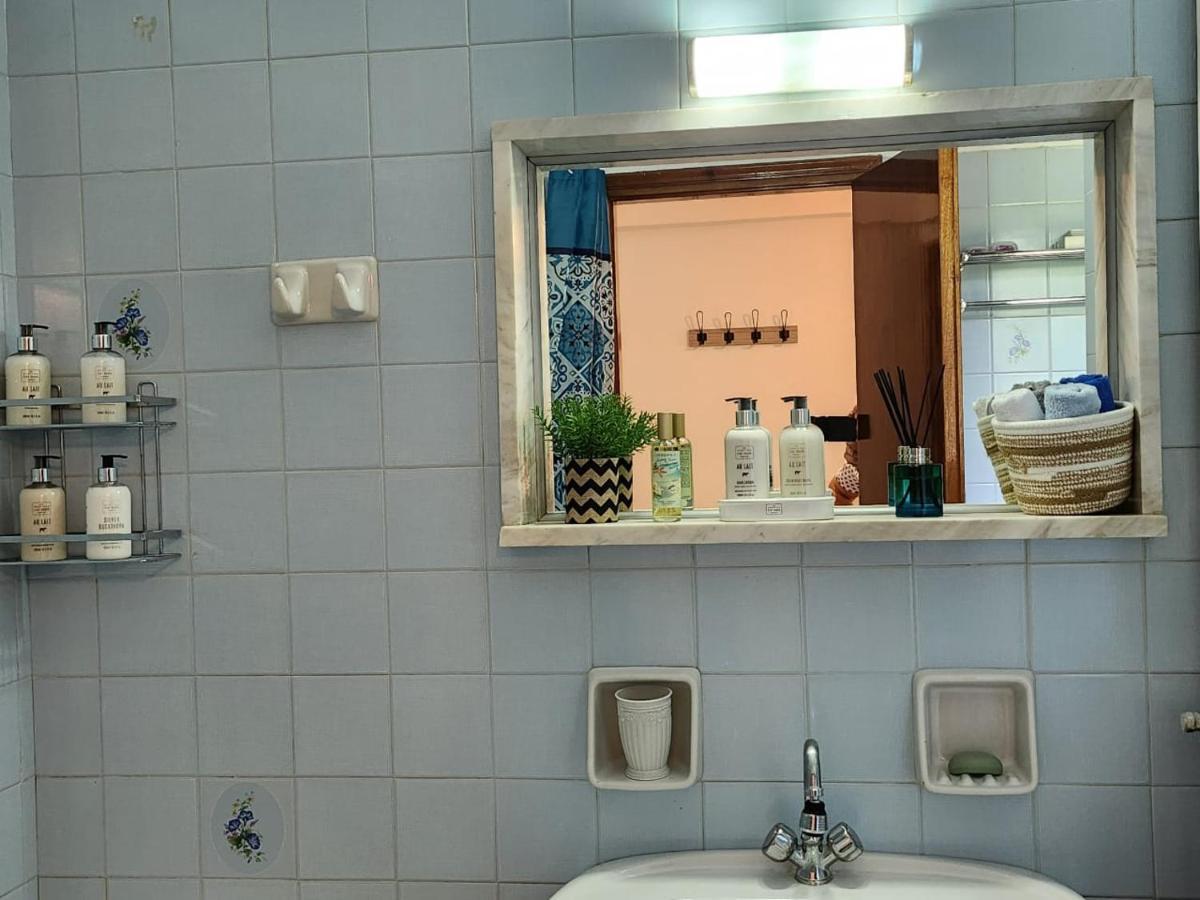 Queen Aspri Apartment 3' Min To The Beach! Αντίκυρα Εξωτερικό φωτογραφία