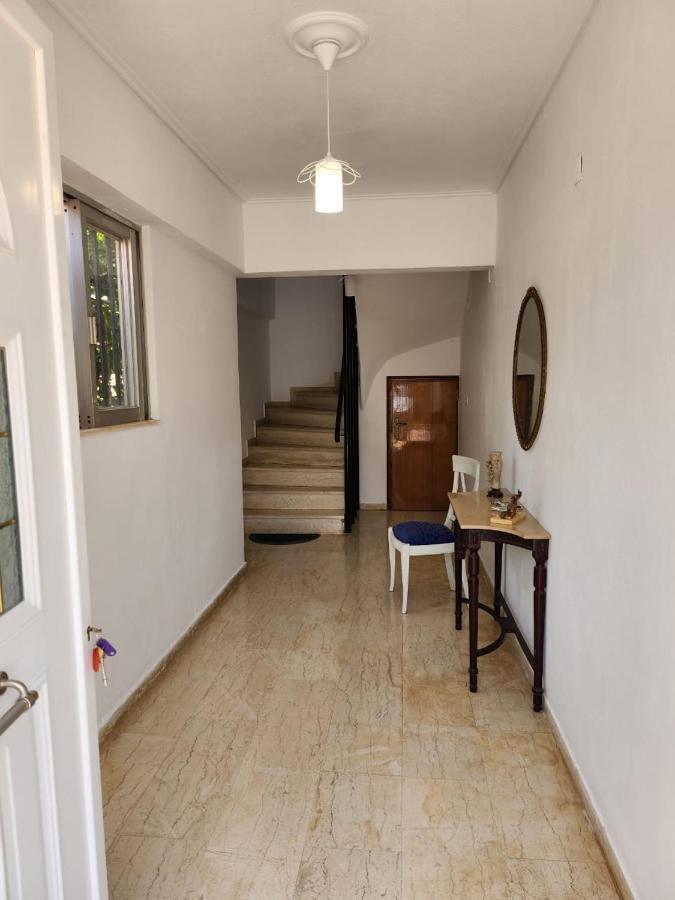 Queen Aspri Apartment 3' Min To The Beach! Αντίκυρα Εξωτερικό φωτογραφία